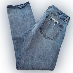 NWOT GAP STRAIGHT LEG REGULAR DENIM JEANS // SIZE 27💙